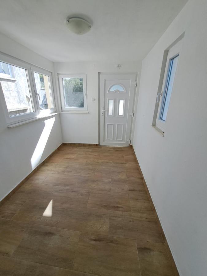 Ana Apartment Betina (Sibenik-Knin)
