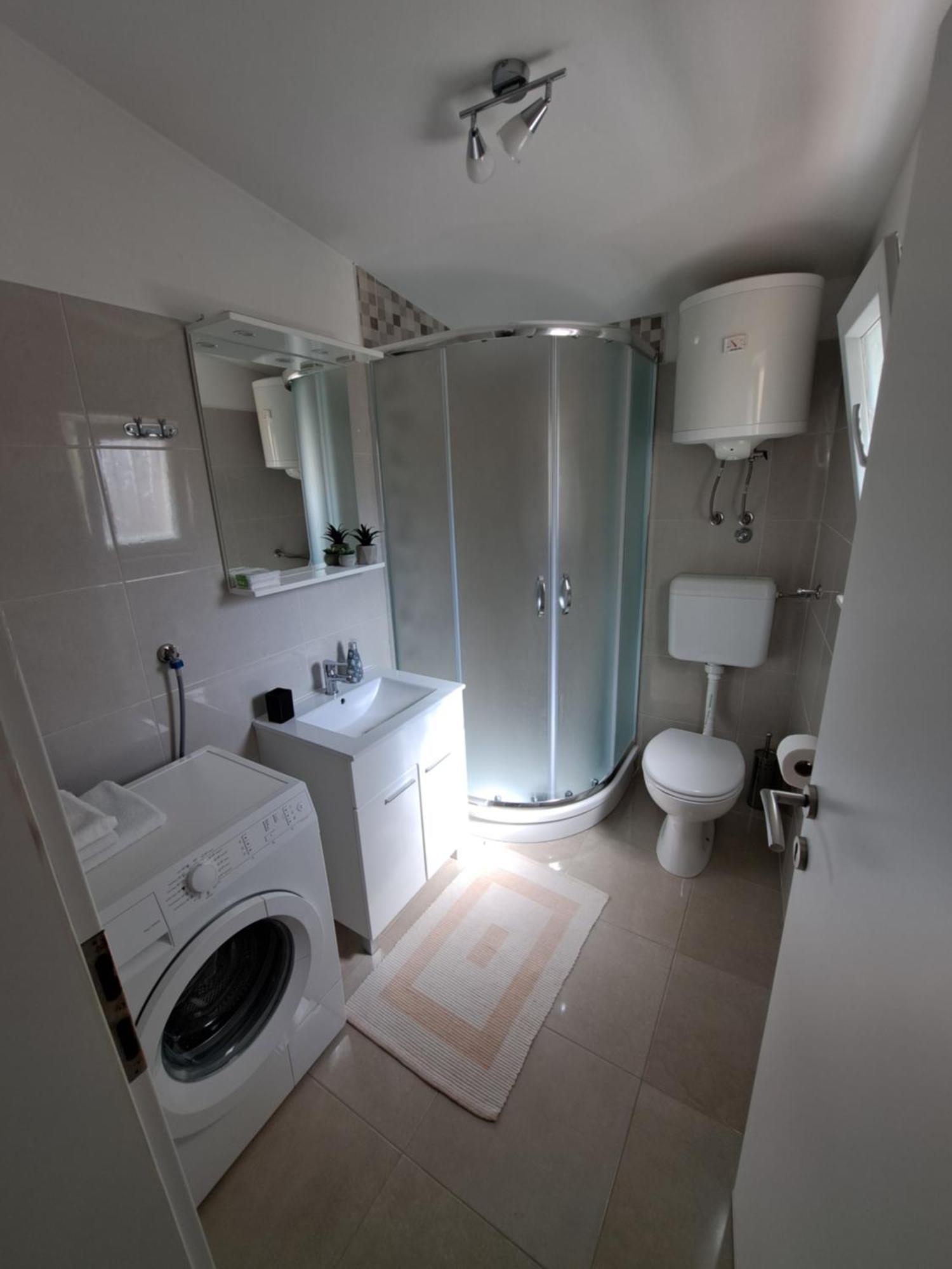 Ana Apartment Betina (Sibenik-Knin)